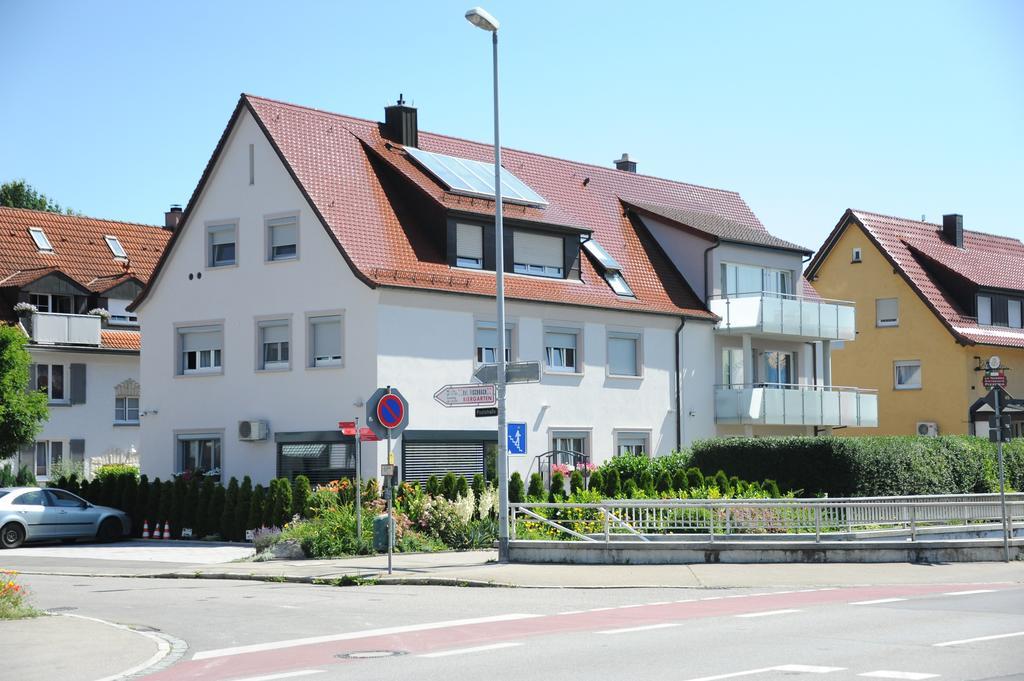 Appartement Ferienzimmer Ellisee, Kontaktloser Check-In à Friedrichshafen Extérieur photo